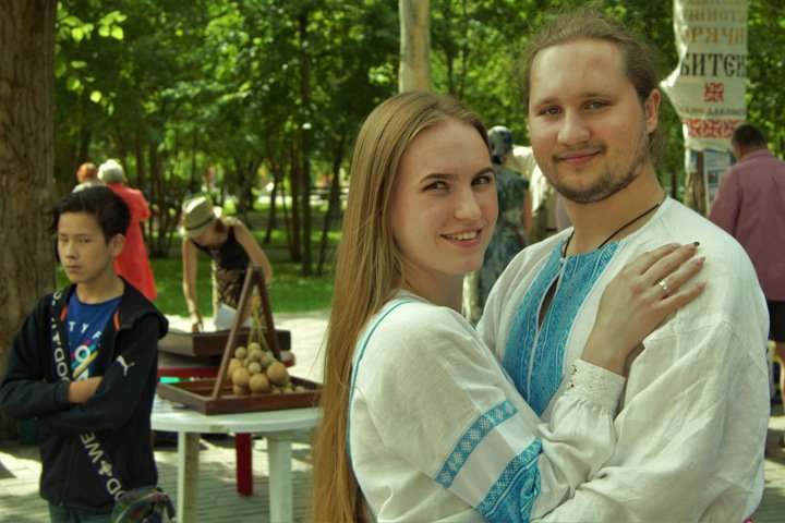 Оргазмические роды и выборы мэра: родовые поместья показали Новосибирску