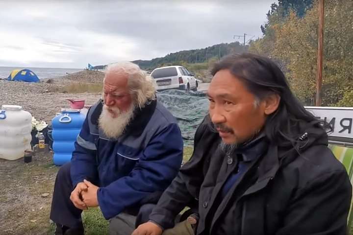 Неизвестные похитили идущего изгонять Путина шамана