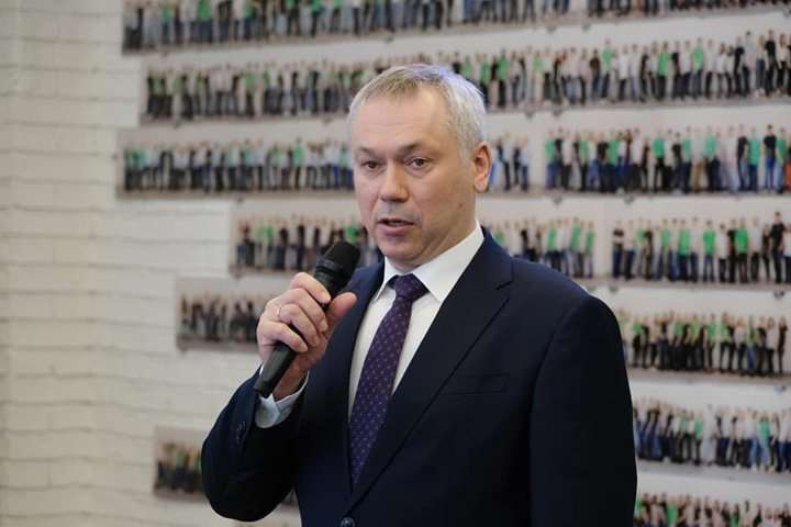 Травников привился разработанной в Новосибирске вакциной